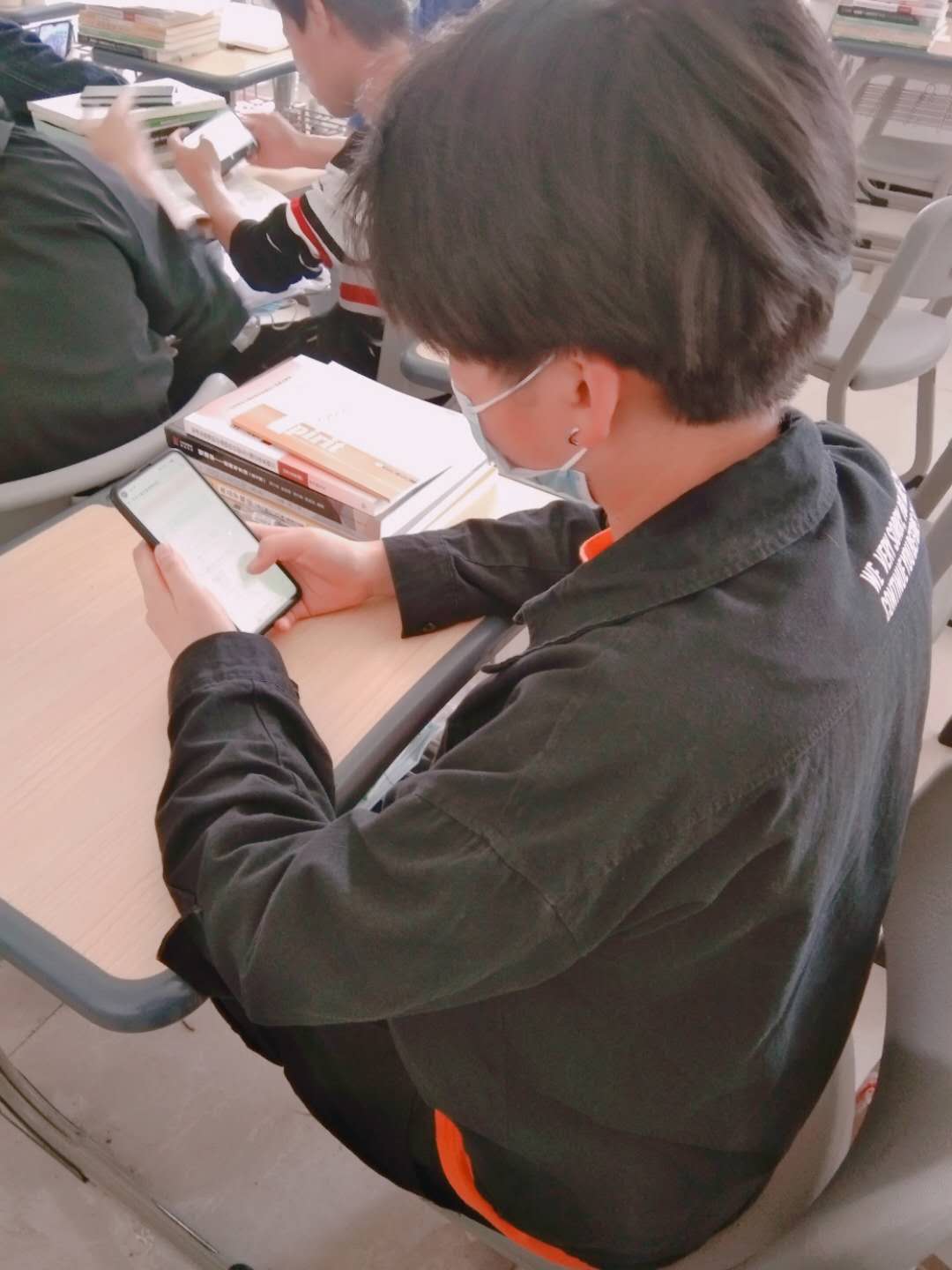微信图片_20200611161916.jpg 微信图片_20200611161916.jpg